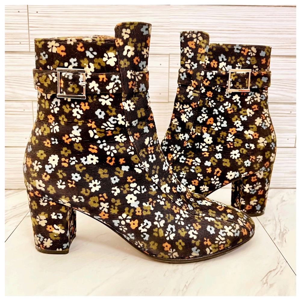 Newbark Sabrina Handmade Corduroy Ankle Boot in Black / Vintage Floral Size 9